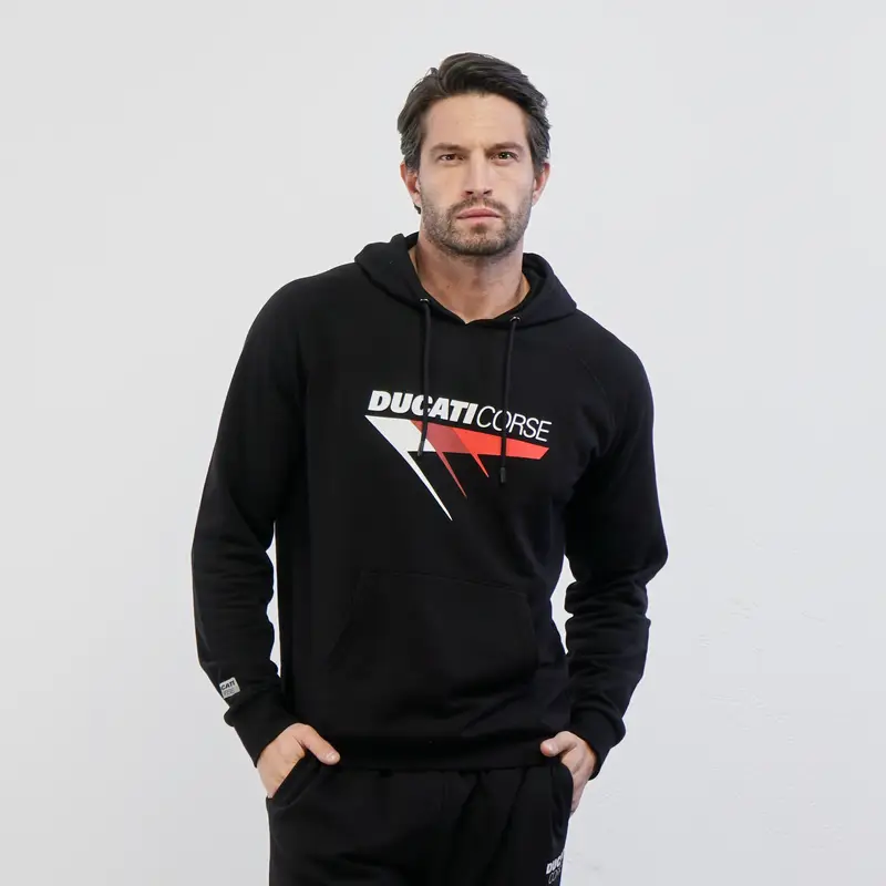 Felpa nera con tasca, cappuccio e stampa logo