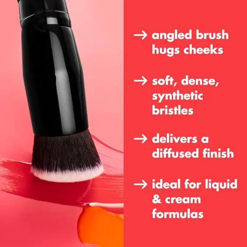 e.l.f. Camo Liquid Blush Brush, pennello da blush ad angolo, ideale per applicare e sfumare i colori sulle guance, setole dense e morbide, prodotto vegano e non testato sugli animali miniatura 3
