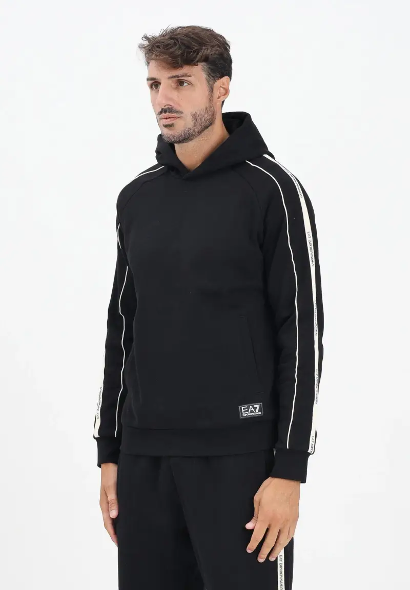 Felpa con cappuccio nera da uomo rifinita da bande logate a contrasto