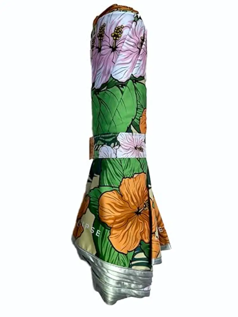 ECLIPSE - Ombrellone da spiaggia pieghevole, perfetto per viaggi, moto, zaino... 1KG, 39CM chiuso -134 Ø, UPF30 (verde scuro)