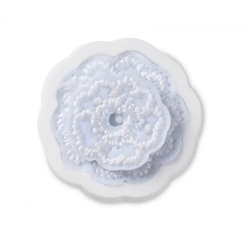 Elegant white floral 3