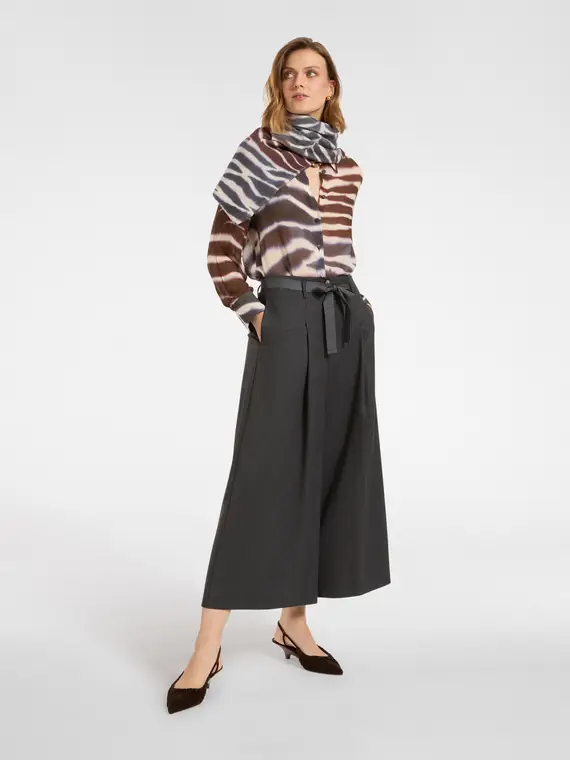 Pantaloni ampi con cintura Donna