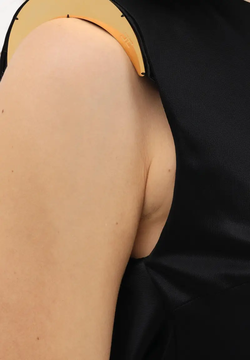 Abito lungo nero da donna con spacco laterale miniatura 3