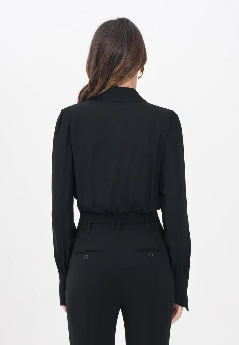 ELISABETTA FRANCHI Blusa cropped nera da donna con dettaglio gioiello miniatura 3
