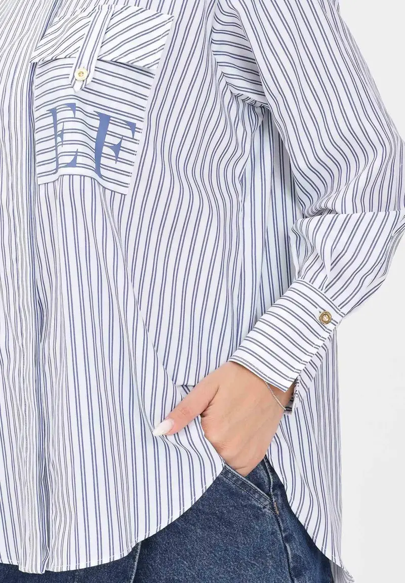 ELISABETTA FRANCHI Camicia a manica lunga da donna realizzata in cotone a righe bianche e blu miniatura 2