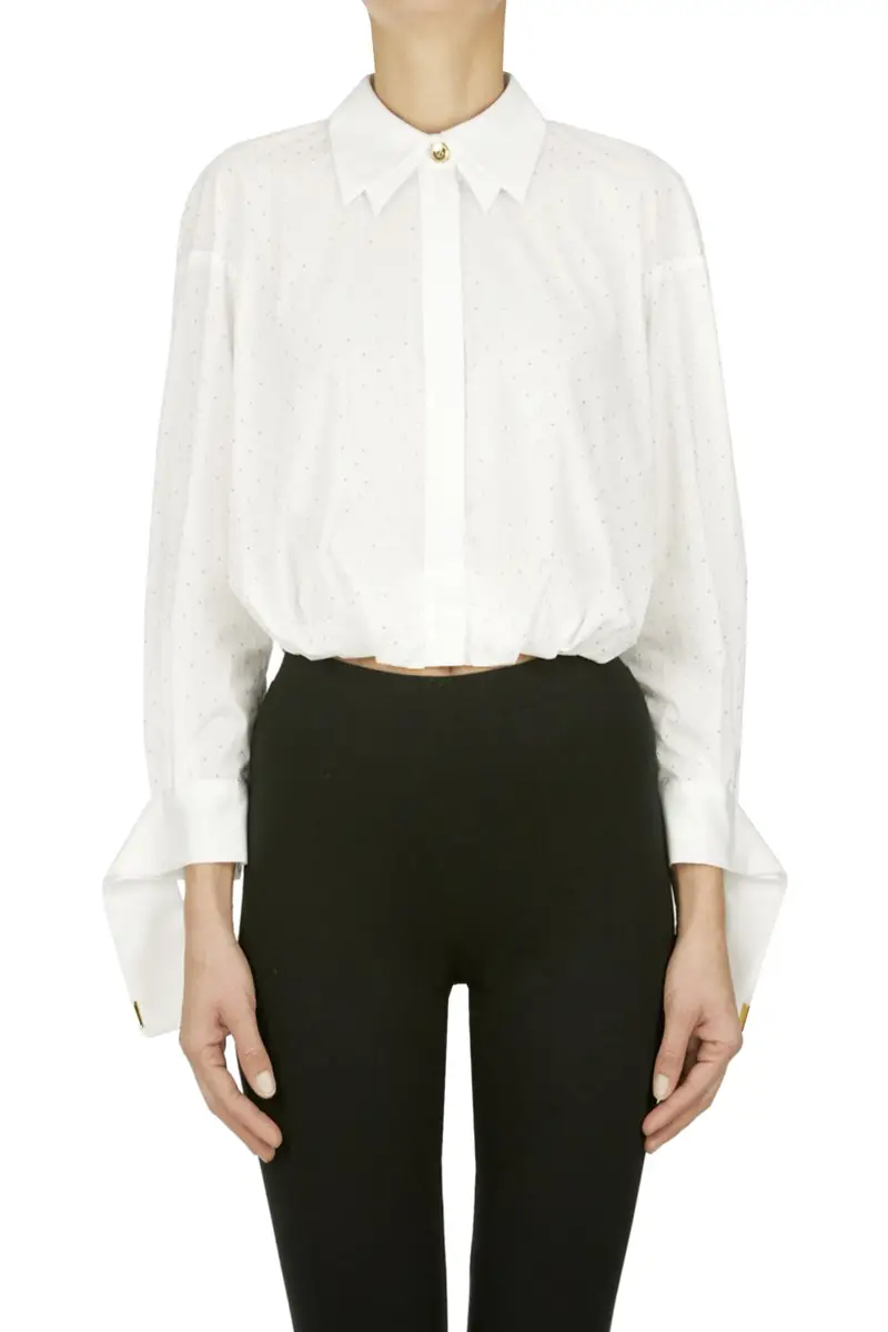 Camicia cropped con borchiette