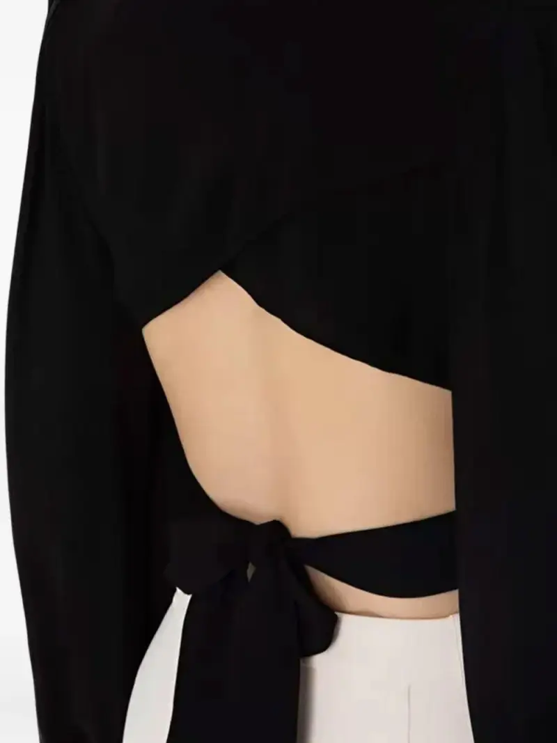 Camicia nera collana e cut-out miniatura 3