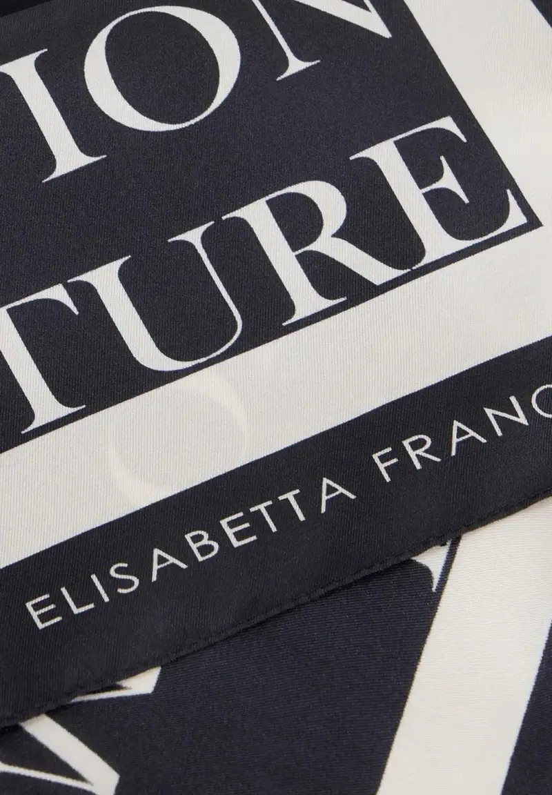 Foulard nero e burro da donna con stampa lettering miniatura 2