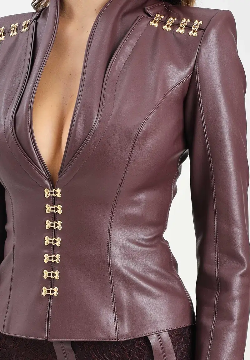 Giacca bordeaux da donna con ganci gioiello miniatura 3