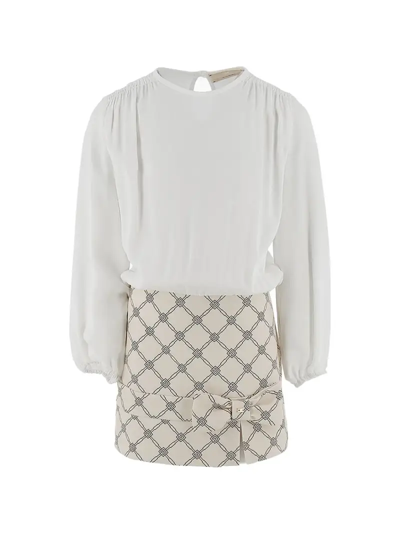 Abito avorio con blusa e gonna logata