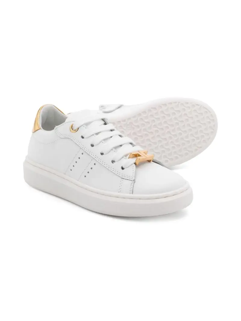 Sneakers bianche dettagli e placca logo oro Bianco miniatura 3