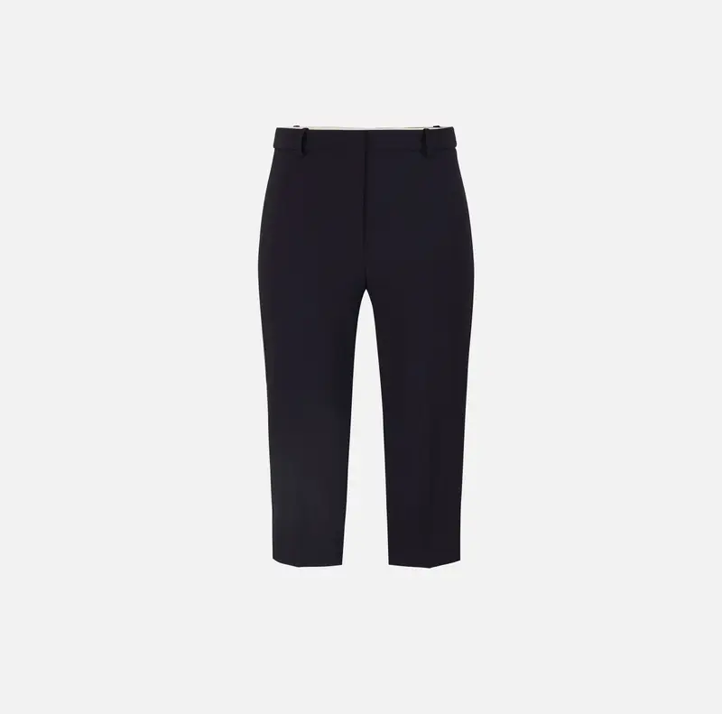 Pantaloni in crêpe leggero con bande in raso