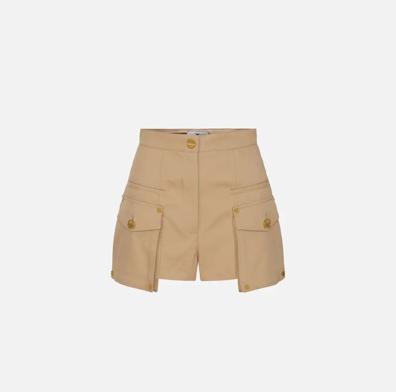 Shorts in gabardina di cotone con tasconi