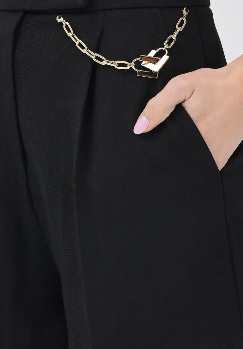 Shorts nero da donna con logo gioiello miniatura 3