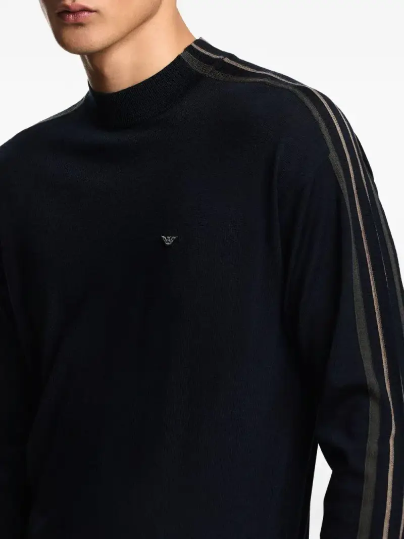 Maglione blu navy con dettagli a righe miniatura 3