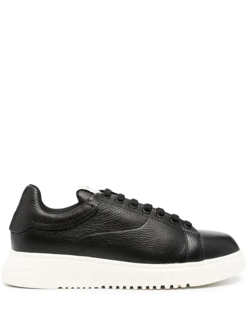 Sneakers in pelle bottolata nera Nero