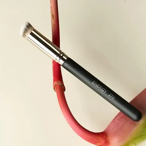 ENERGY Pennello per Correttore Piatto ad Angolo Medio, Pennello per Contouring per la Zona Sotto gli Occhi miniatura 3