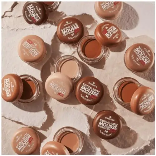 essence NATURAL MATTE MOUSSE FOUNDATION, N. 01 - Fondotinta effetto nude, opacizzante, coprente, risultato espresso miniatura 3