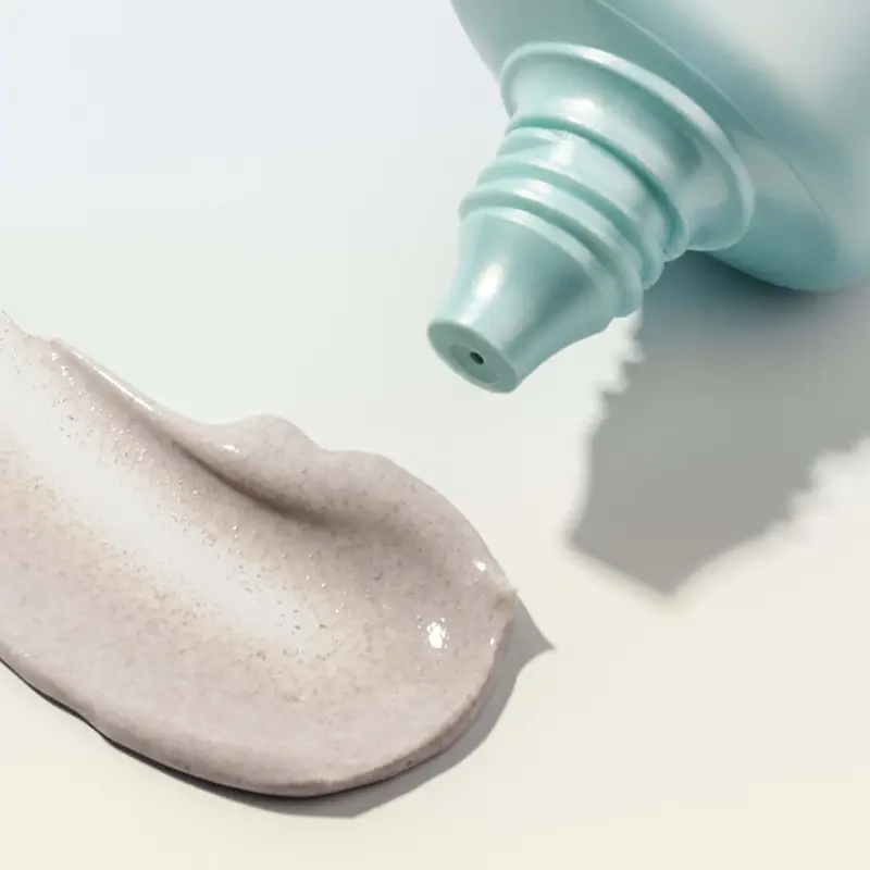 DayWear Sheer Tint Release SPF15 - Crema colorata viso miniatura 2