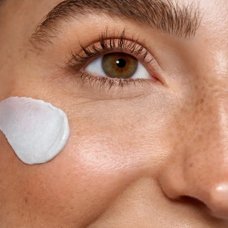 DayWear Sheer Tint Release SPF15 - Crema colorata viso miniatura 4