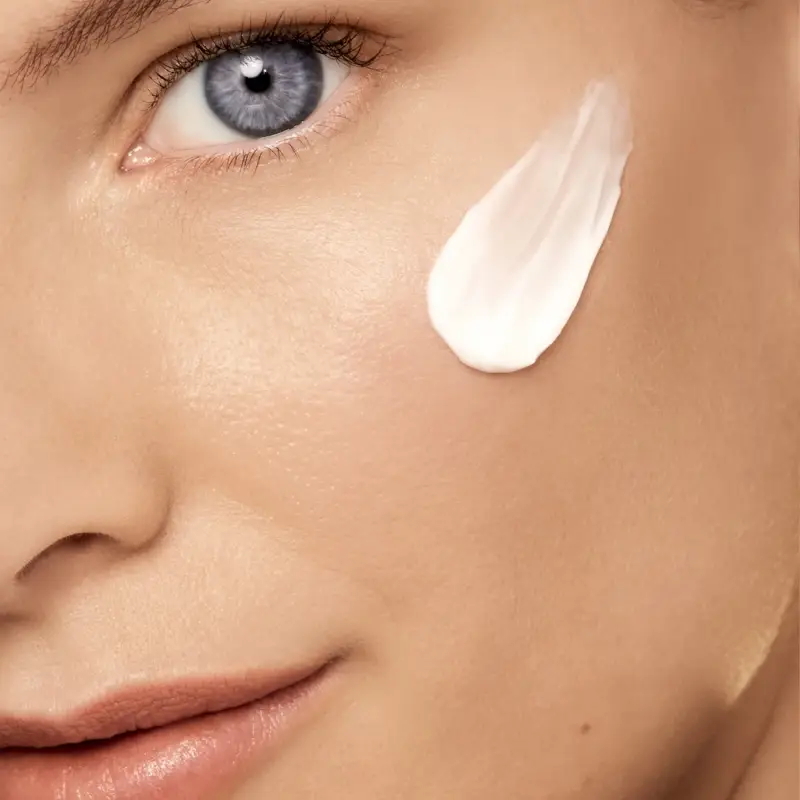 RE-NUTRIV Ultimate Diamond Sculpted Transformation Creme - Trattamento antietà pelli mature, Trattamento viso effetto lifting, Crema anti miniatura 2