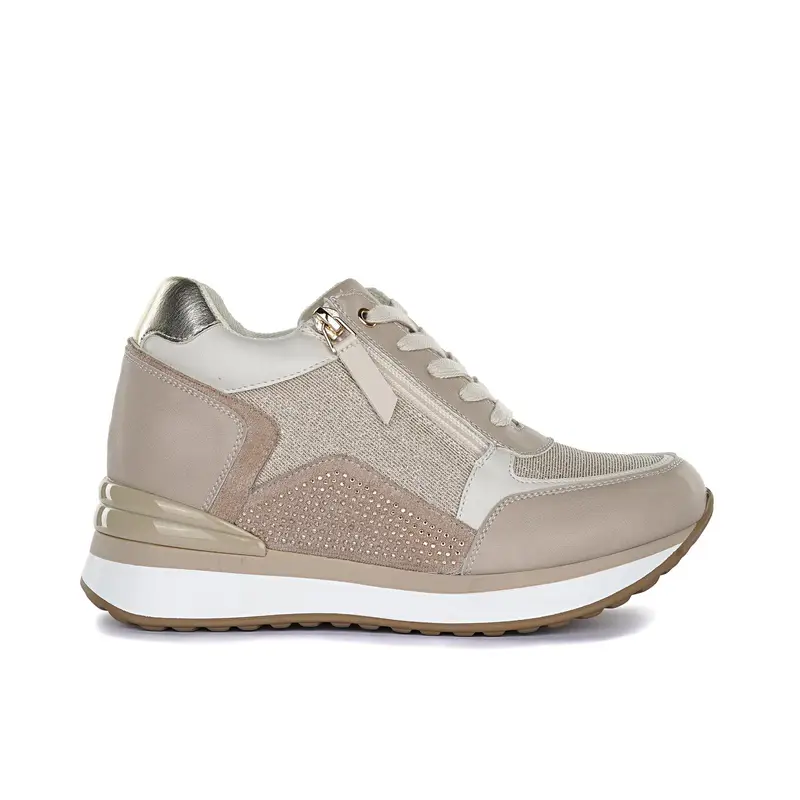 Sneakers beige con suola platform e dettaglio strass