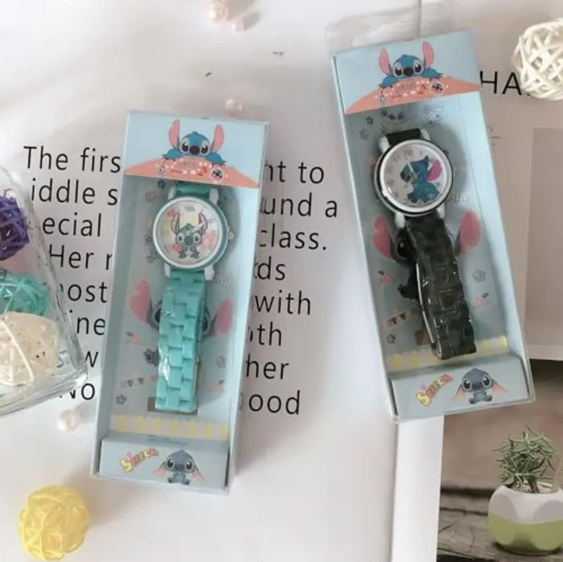 FASHION YO Orologio analogico al quarzo con cinturino in acciaio inox, motivo: gatti e ragazze, idea regalo per bambini, Stitch Blu, Bracciale miniatura 3