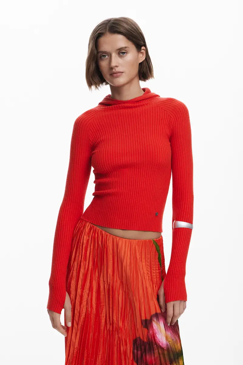 Felpa aderente con cappuccio