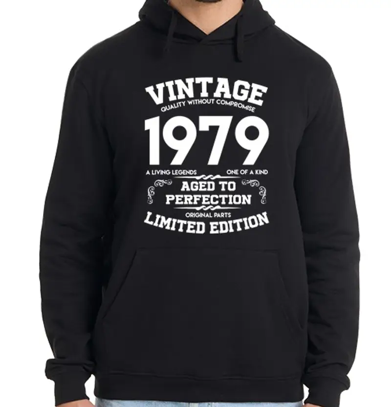 Felpa uomo con cappuccio annata 1979 invecchiata alla perfezione