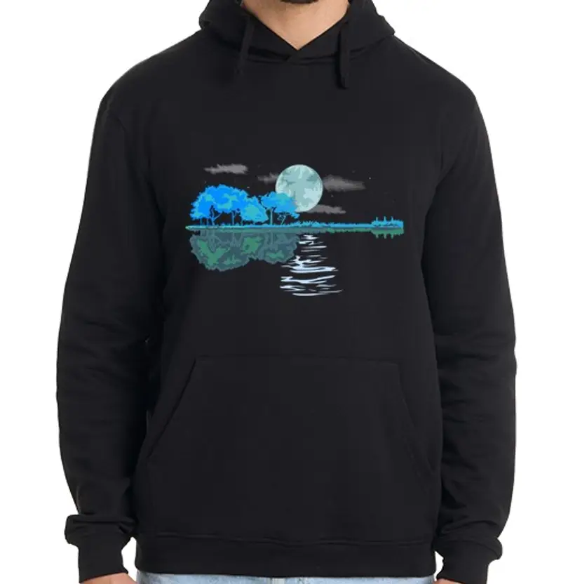 Felpa uomo con cappuccio chitarra paesaggio alberi lago luna piena chitarrista di flamenco