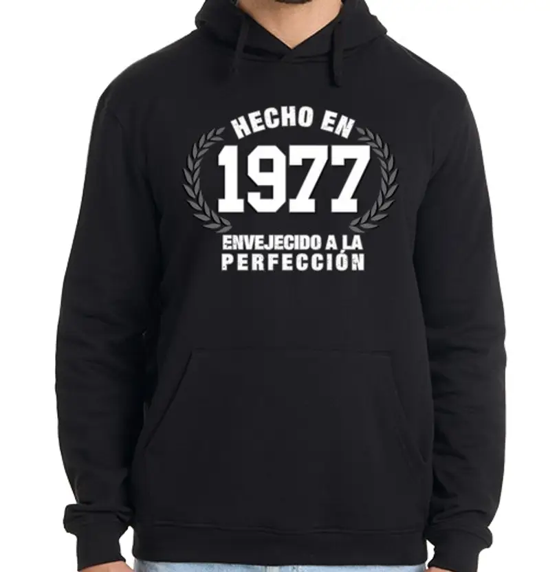 Felpa uomo con cappuccio realizzato nel 1977, di età compresa alla perfezione