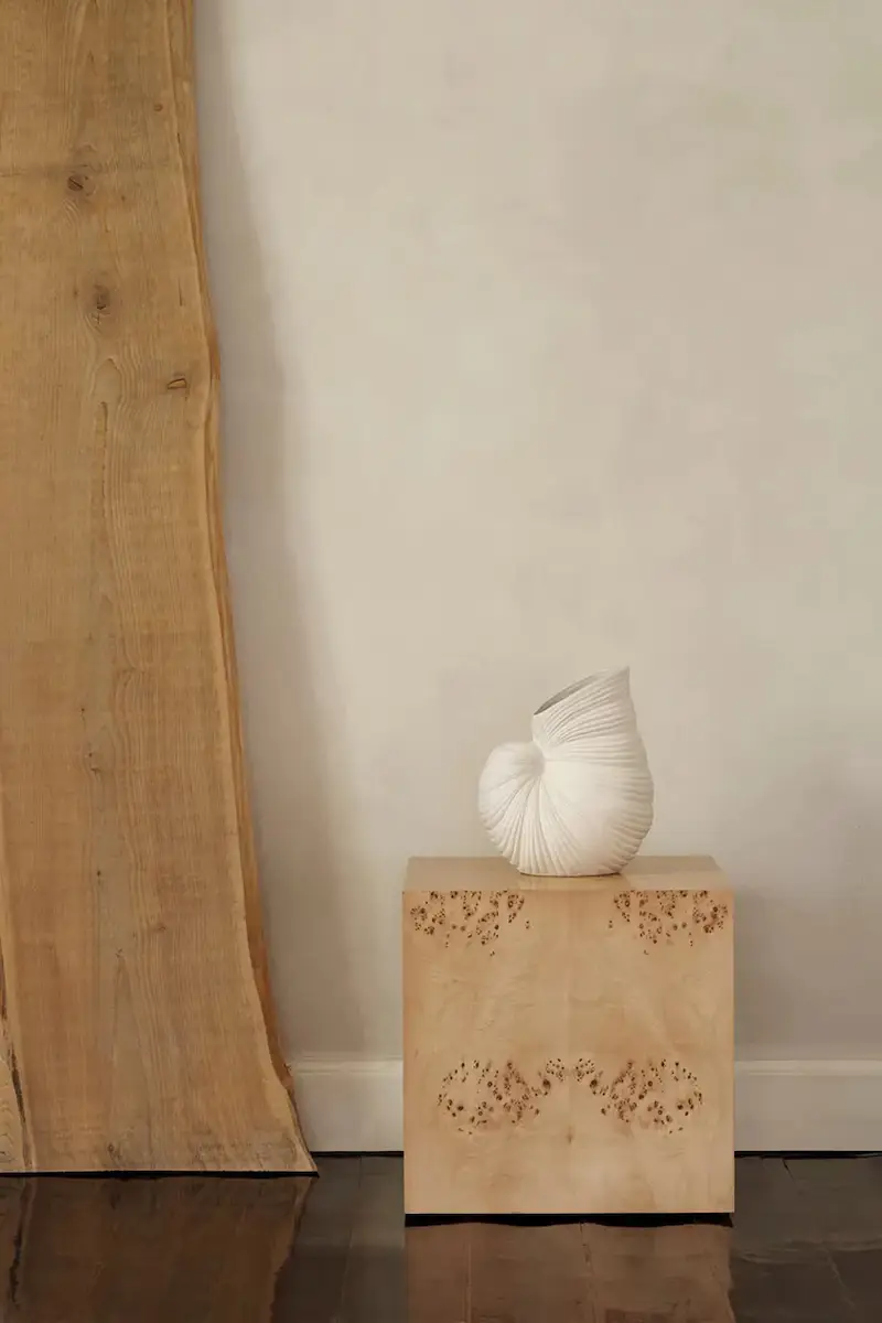 Ferm Living Vaso Decorativo Shell Bianco miniatura 3