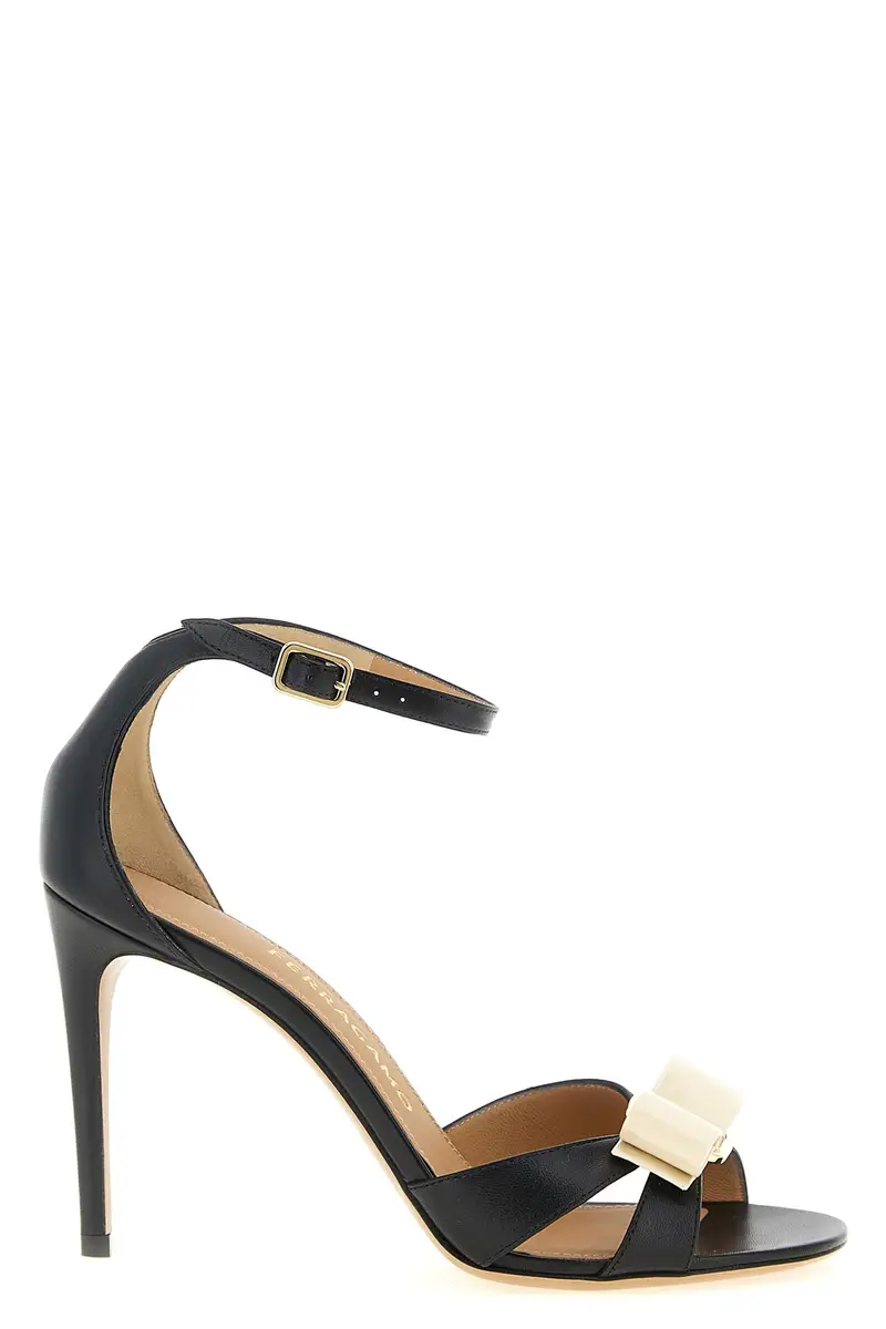 Ferragamo Sandali Roxy Nero in Pelle con Fiocco