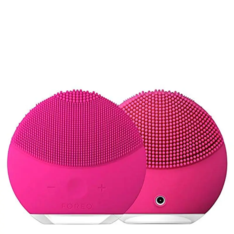 Foreo Luna Mini 2 Spazzola Pulizia Viso, Compatta, Massaggio Detergente Viso Hi-Tech, per Tutti i Tipi di Pelle, Ultraigienico, Semplice, in Silicone, Fuchsia miniatura 3