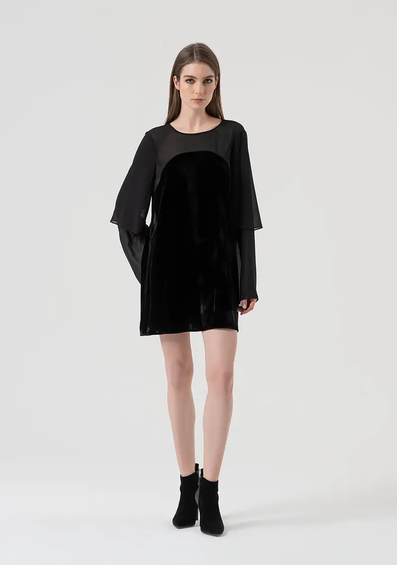 Abito linea ad A in mix di tessuti con seta