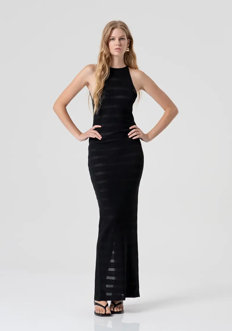 Abito lungo senza maniche in maglia