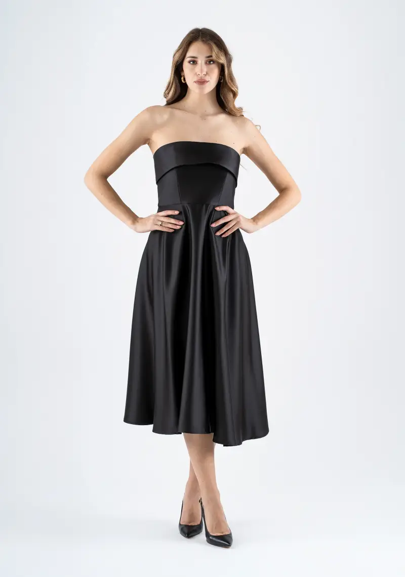 Abito midi a fascia in tessuto lucido