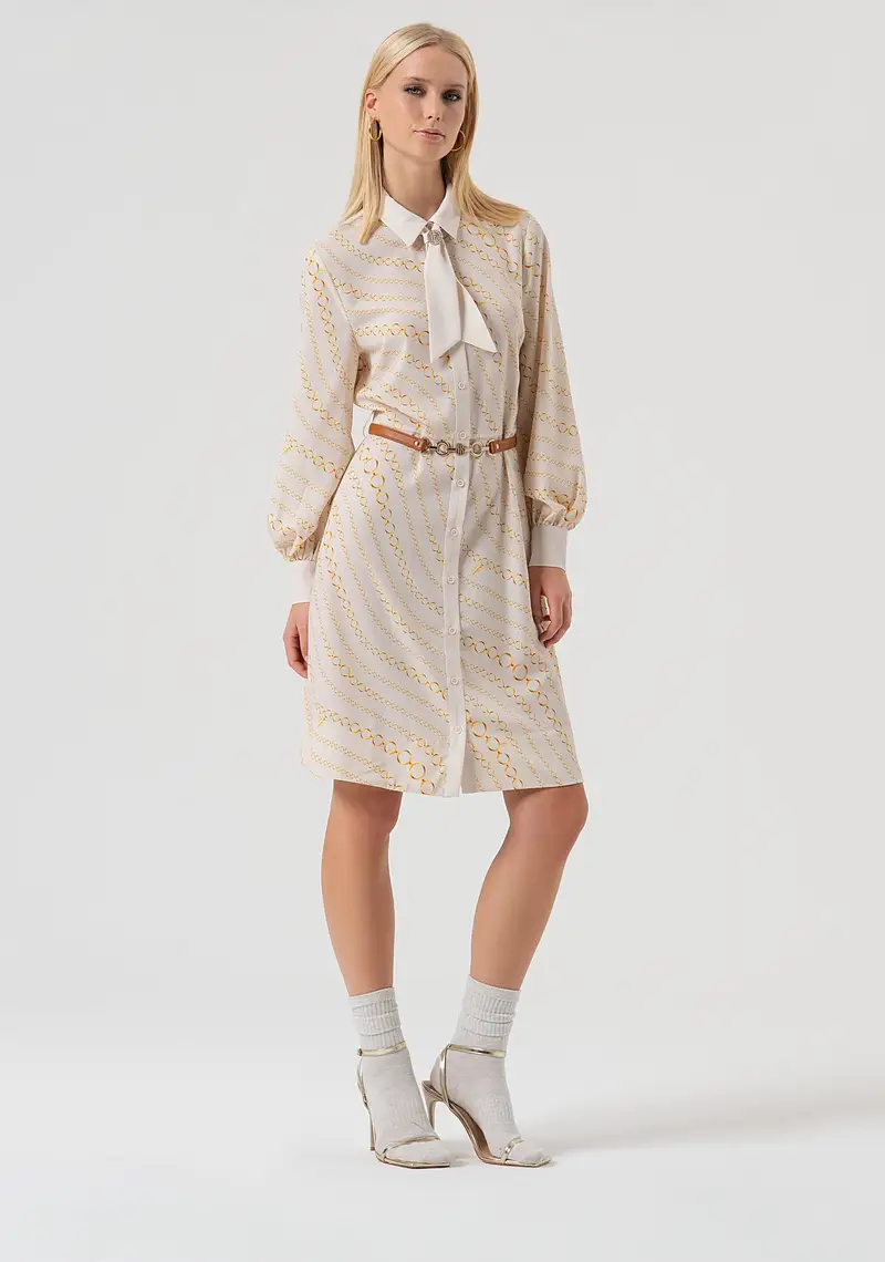 Abito modello chemisier regular in fantasia geometrica