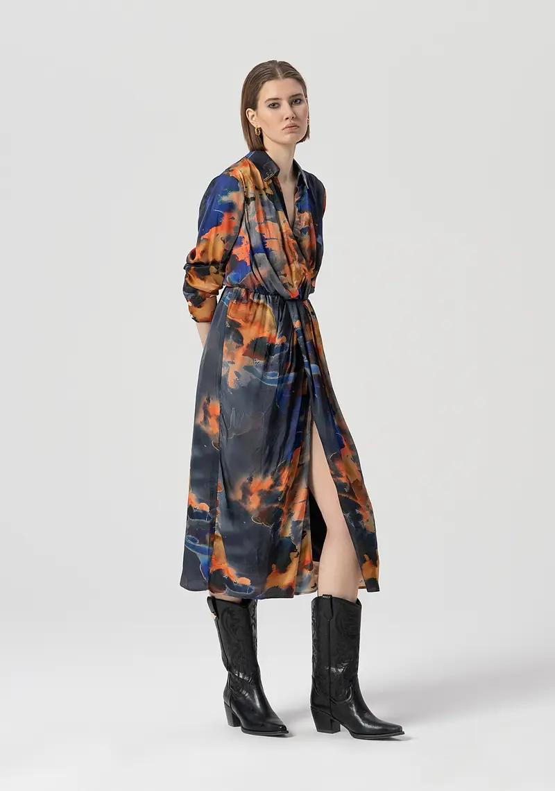 Abito regular midi con fantasia astratta