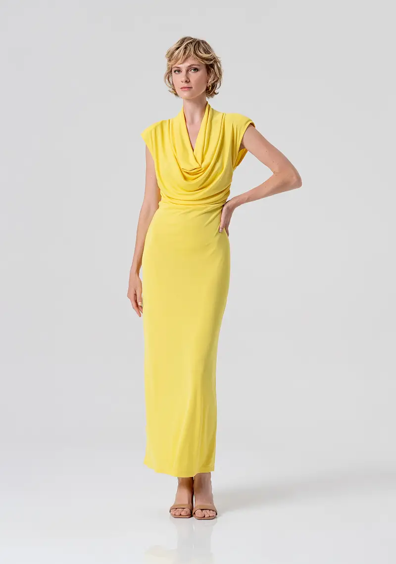 Abito senza maniche lungo