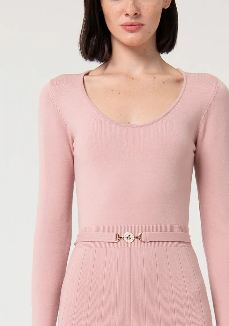 Abito slim midi in maglia miniatura 2