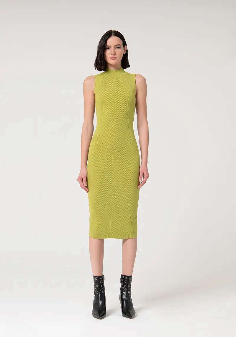 Abito slim midi in maglia
