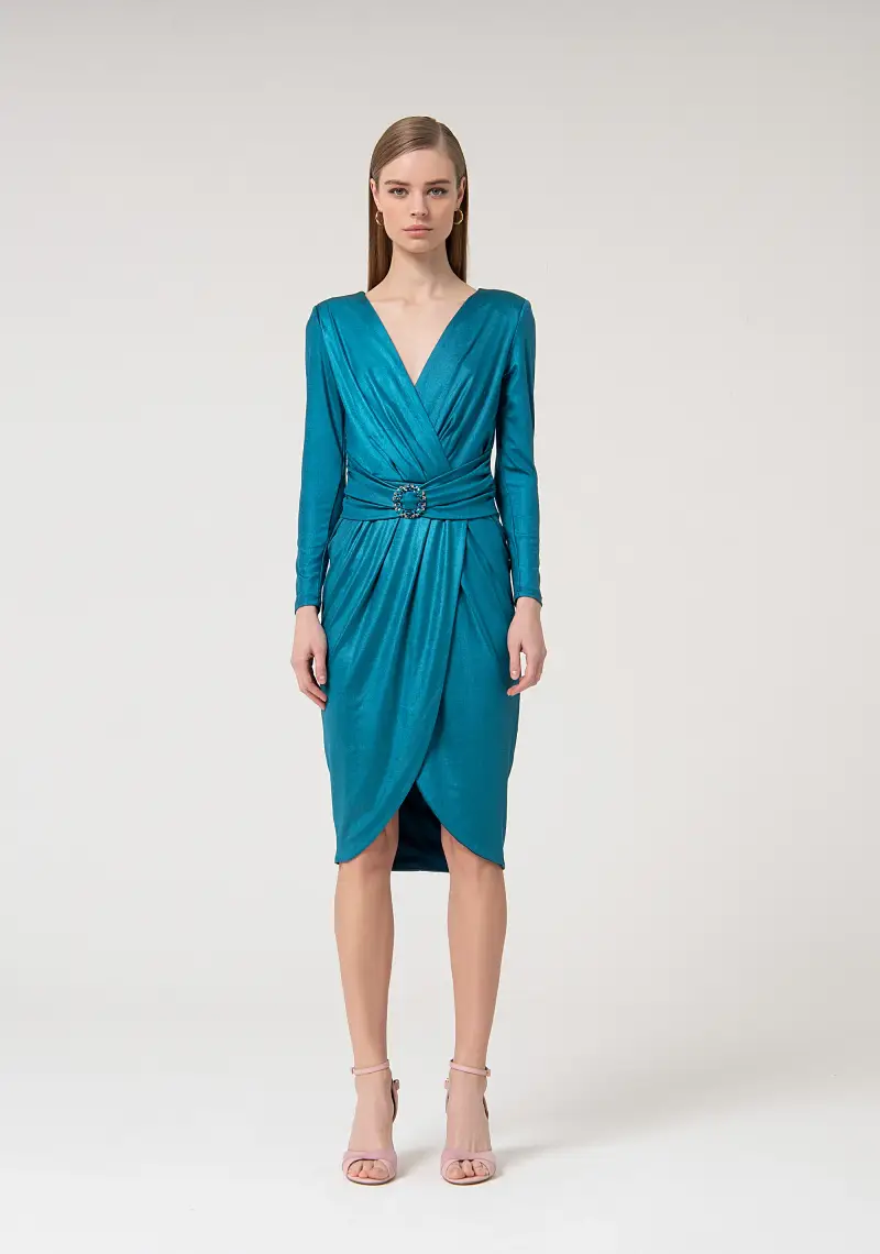 Abito slim midi in tessuto lucido