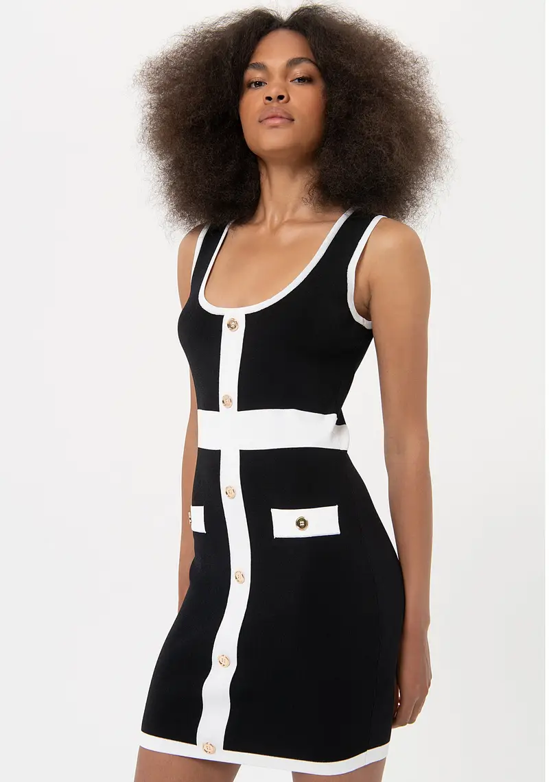 Abito slim mini a costine