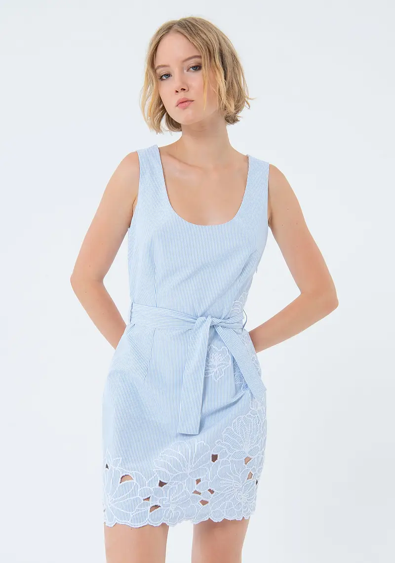 Abito slim mini a righe