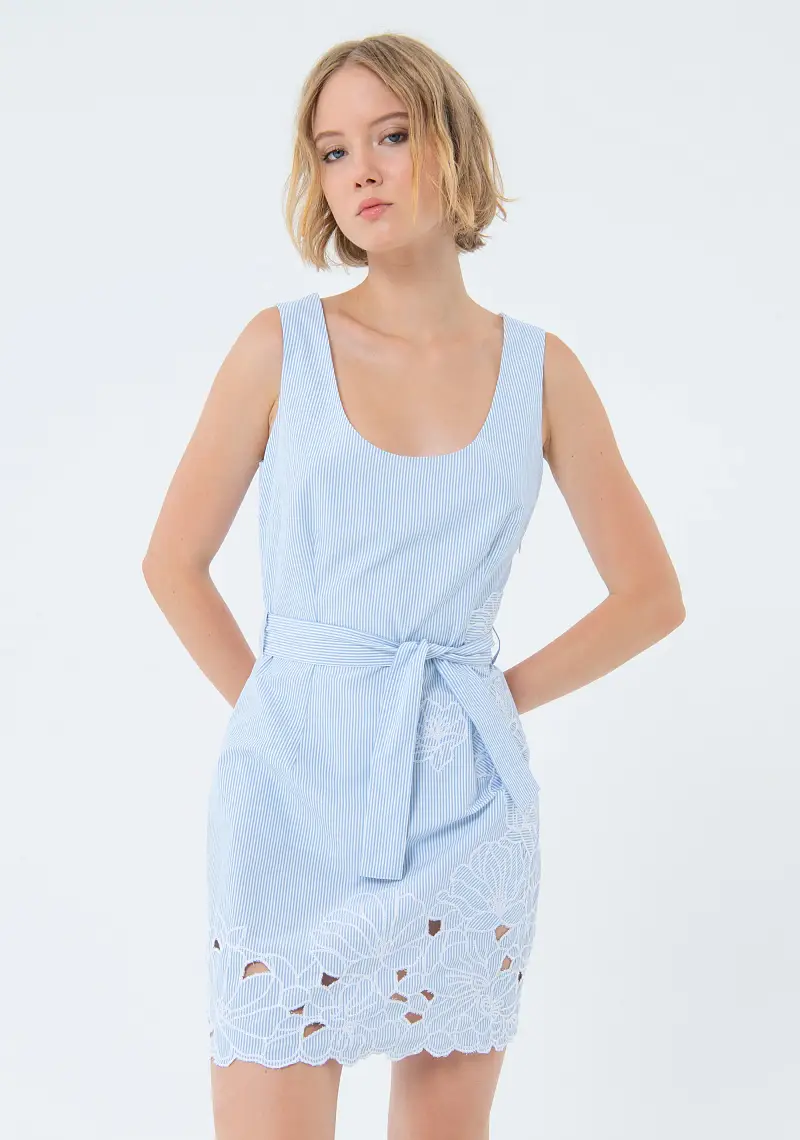 Abito slim mini a righe