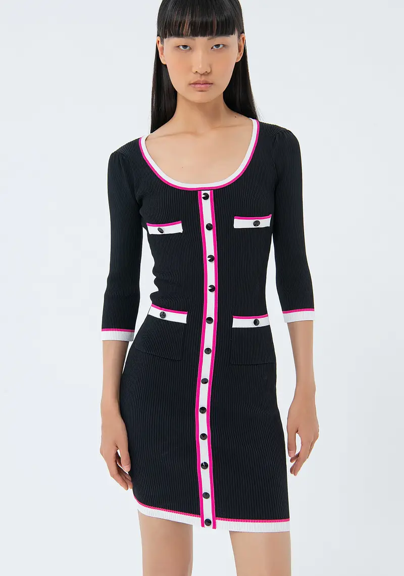 Abito slim mini in maglia