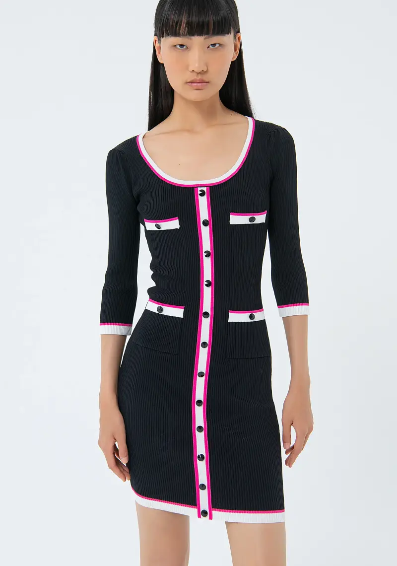 Abito slim mini in maglia