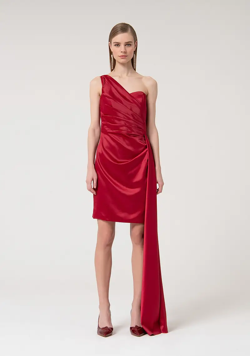 Abito slim mini in raso