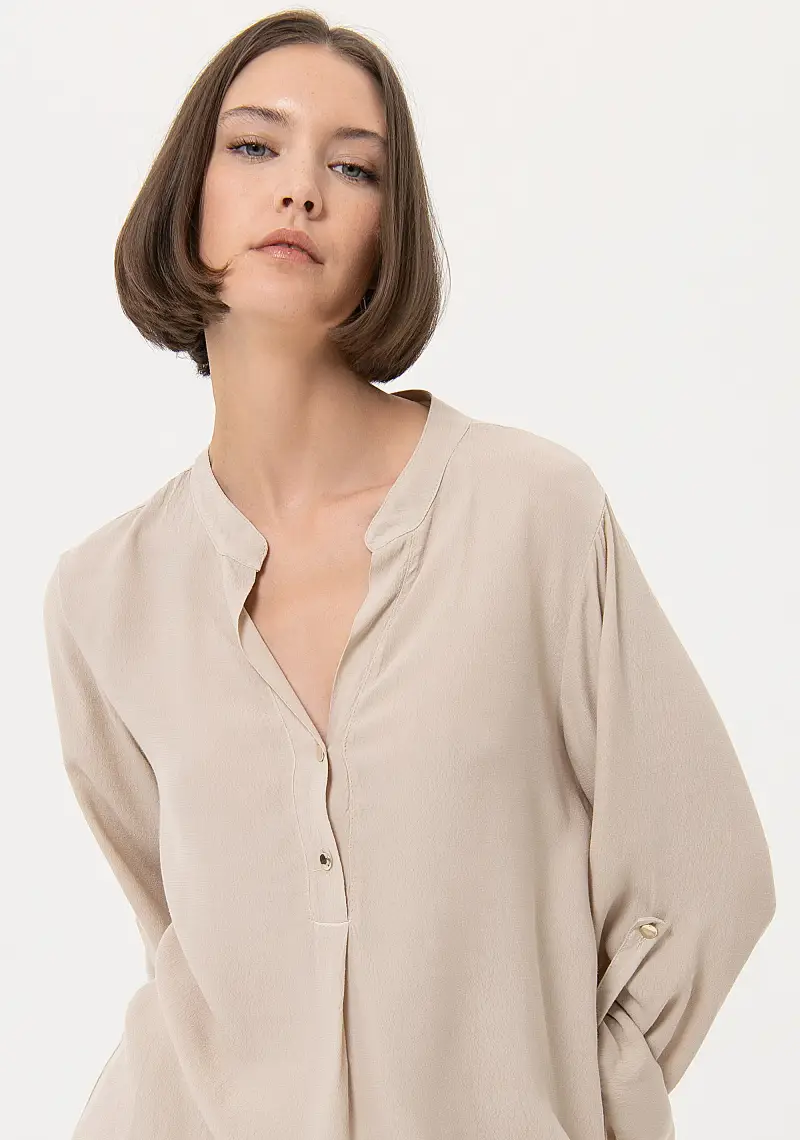 Blusa ampia in viscosa miniatura 2